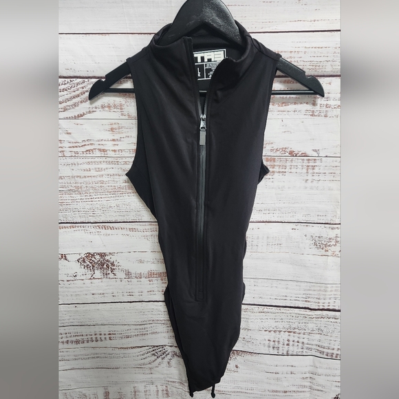 Ta3 Sleeveless Surfy Swimsuit - Picture 4 of 6